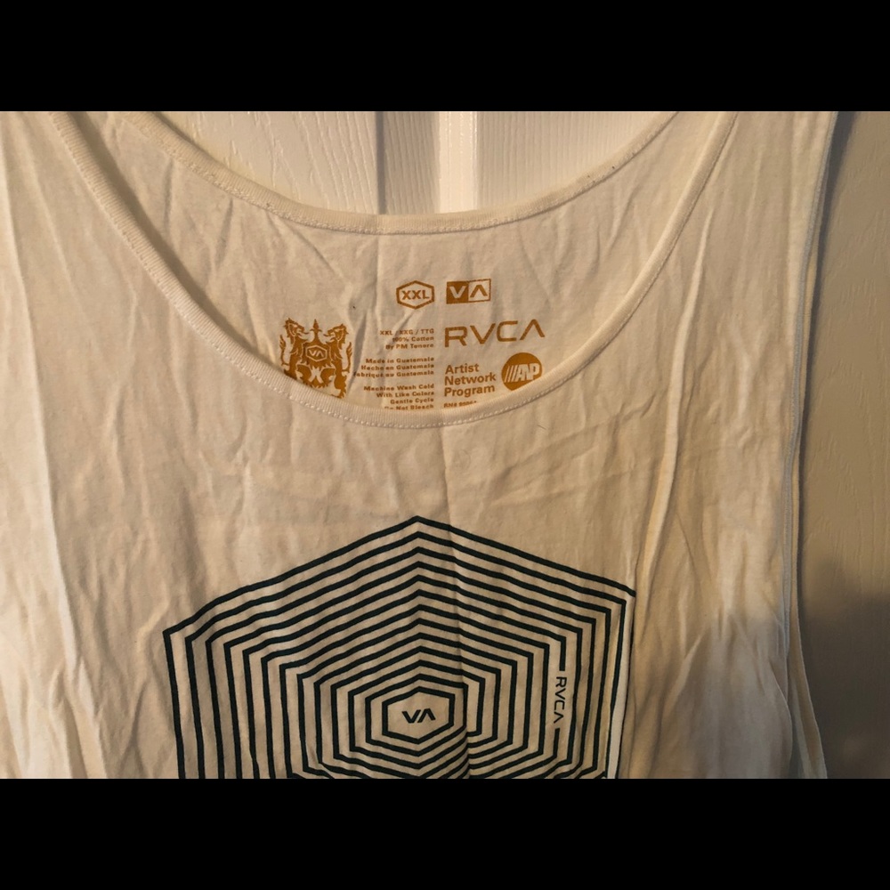 Excellent condition RVCA tank top - Picture 2 of 2